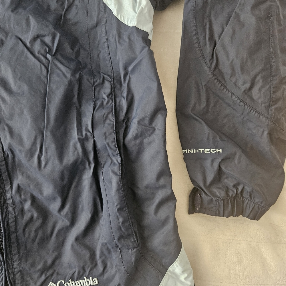 Columbia Navy and Light Blue Jacket - Picture 3 of 5